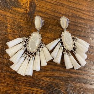 Kendra Scott Kristen Earrings in Ivory Mother of Pearl